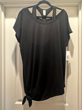 Xersion Black Short-Sleeve Knot-Hem Tee with Strappy Back